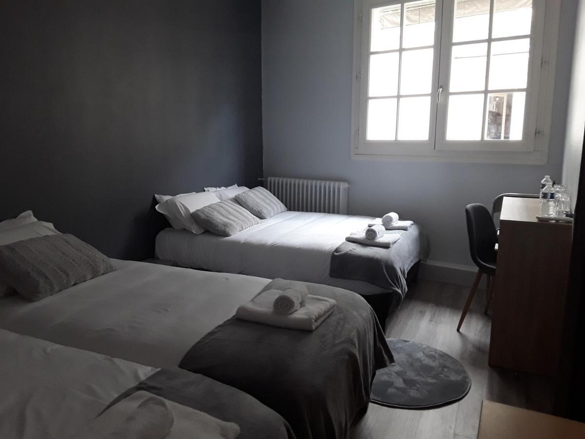 Hotel Du Cafe Des Arts Chinon Dış mekan fotoğraf